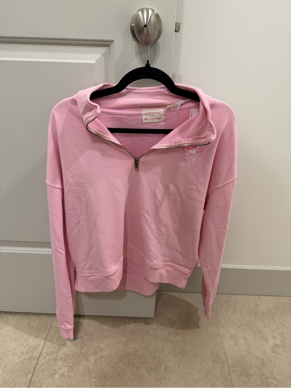 Roller Rabbit Love Shack Fancy Collab Large Half Zip Sweatshirt. 💕⚡️